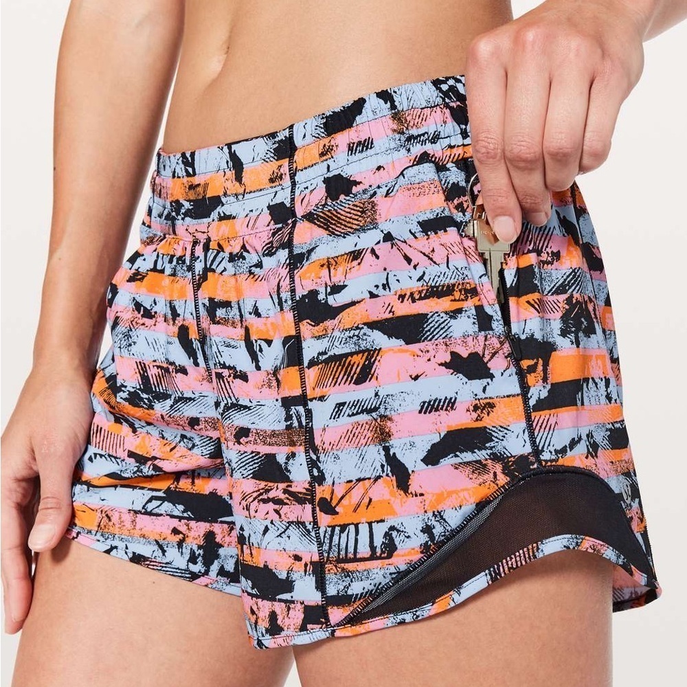 Lululemon Hotty Hot Short II *Long 4"